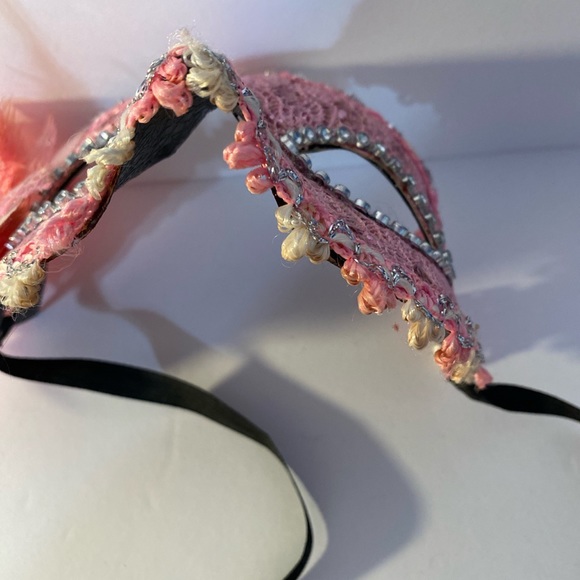 Pink Masquerade Mask - Picture 4 of 4
